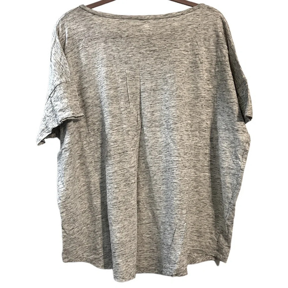 Old Navy Tee JETSET XXL 2X Plus Sz Grey Short Sleeve Scoop Neck Graphic Tee - Picture 3 of 5